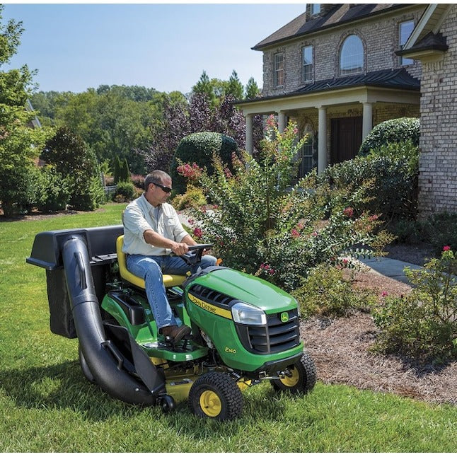 John Deere E140