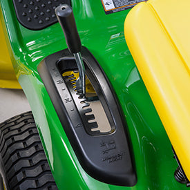 John Deere D140